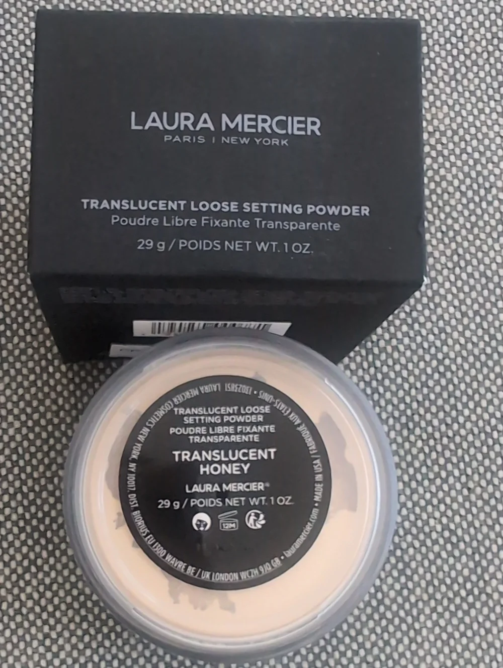 Laura Mercier Translucent Setting Powder- Translucent Honey
